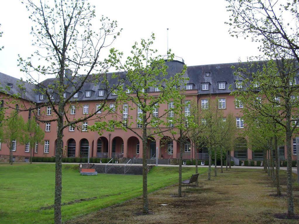 Robert-Schuman-Haus Hotell Trier Exteriör bild